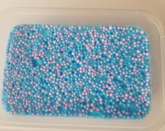 Bubblegum Crunch - Blue classic, scented with bubblegum with plenty of pink & blue foam balls, stretchy, clicky, cheap slime from the UK