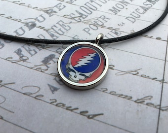 Steal Your Face pendant / Grateful Dead pendant / rubber necklace / Grateful Dead jewelry / Steal Your Face jewelry / Grateful Dead necklace