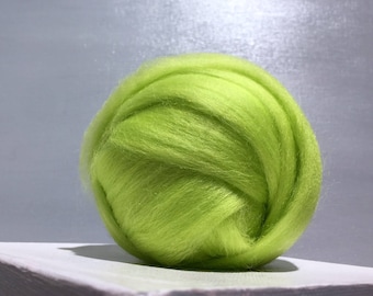 Yellow Green Merino Wool Roving, Needle Felting wool, Spinning Fiber, felting wool, lime green wool, chartreuse Merino roving