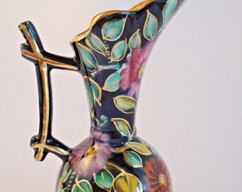 Vintage hand painted Belgioum Pottery vase #324