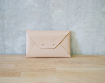 Nude leather clutch bag / Nude envelope clutch / Leather bag available with wrist strap / Genuine leather / Wedding clutch / Bridesmaid gift