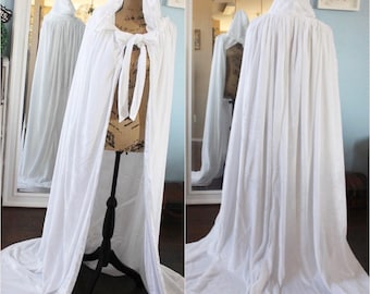 Custom Color + LengthWedding Cloak / Velvet Cloak / Winter Wedding Cloak / Hooded Cloak