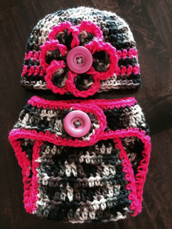 Girls camo & hot pink hat set flower hat newborn to 12