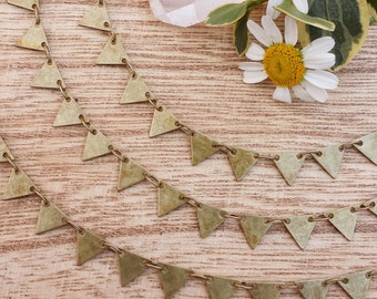 7.25mm Triangle Chain - 1 or 3 feet - Soldered Links - Antique Brass finish - Nickel Free