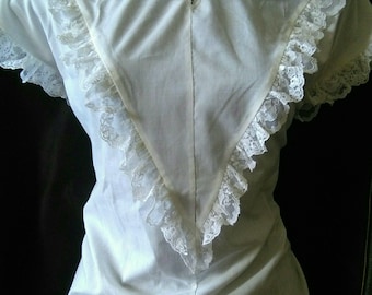 Vintage cream lace blouse sz medium