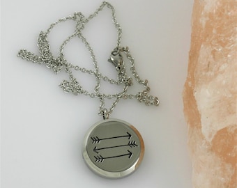 Arrow Diffuser Necklace - Aromatherapy Direction Travel Wanderlust Essential Oil Diffusing Locket Mothers Day Birthday Gifts for Her