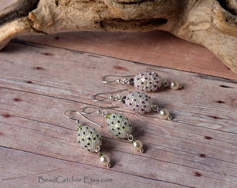 1x Butterfly Cocoon beadwoven white earrings
