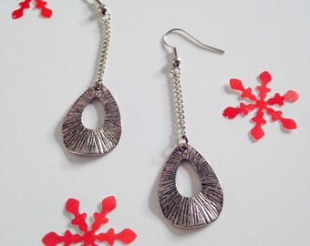 Earrings, dangling, drop, silver metal, stainless steel, woman