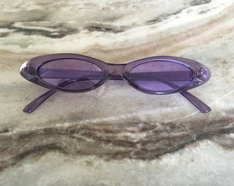 Purple Tiny Sunglasses/ Violet Tiny Sunglasses/ Trendy Sunglasses/ Tiny 90s Sunglasses/ Purple Sunglasses/ Cat Eye Tiny Sunglasses/ 90s