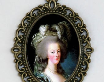 Marie Antoinette Necklace in a Hat Diy French Queen History revolution
