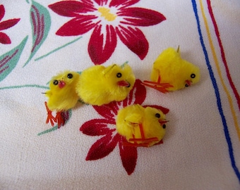 4 itty bitty chenille chicks
