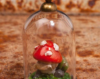 Mushroom terrarium pendant