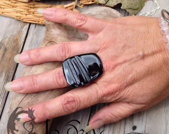 Hommage à Soulages : Bague en cuivre émaillé, noir lumineux