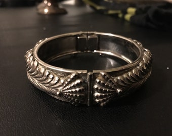 Vintage Sandor Clasp Bracelet