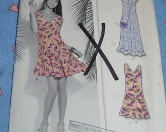 New Look 6121 Misses Dress Sewing Pattern - UNCUT - Size 4 - 16