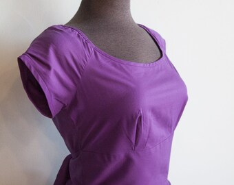 Vintage 50s-60s Designer Alfred Shaheen Purple Cotton Hawaiian Dress - Size Small - Medium