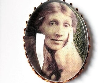 Virginia Woolf hand embroidered brooch