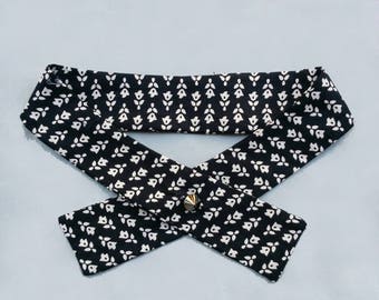 Black And White Flowers Tie, Print Women Necktie, Black and White Womens NeckTie, Womens Accessories, Fashion Accessories, Ties
