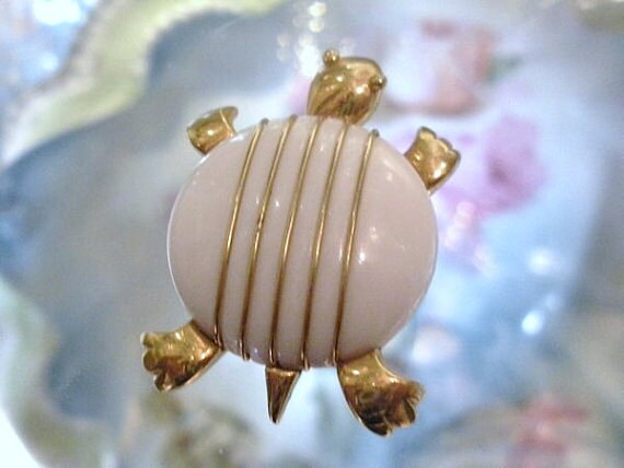 Crown Trifari Turtle Brooch / Tortoise