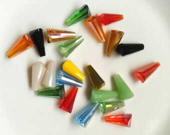 20 pcs Mixed lots Crystal 15mm Cone Shaped Crystal Beads Glass Beads Mixed Colors Faceted Crystal Beads AB Glass AB Crystal