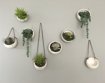 Ceramic wall pot planter