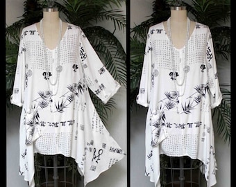 Rare Japanese Print Artsy Lagenlook Asymmetrical Swing Tunic with 3 Pockets . Size L/XL- 1XL/2XL- 3XL/4XL,plus size clothing