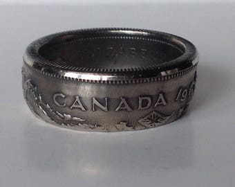 Canada 50 Cents 1974 Coin Ring.... Size 8 1/2