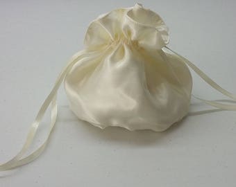 Ivory Taffeta Dilly Bag Overlaid with Organza