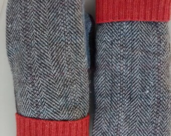 Brown tweed wool sweater mitten