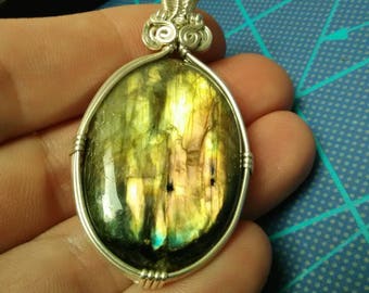 Silver Labradorite Pendant 8
