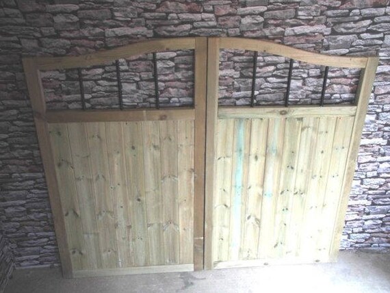 6FT H Half Moon Slatted Top Wooden Driveway Gates BUYING TOTAL WIDTH Tall