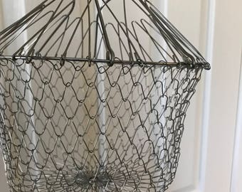 Vintage wire collapsable basket