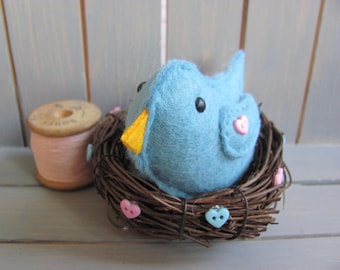 Felt Bird in a Nest / Handmade Gifts / Mothers day / Easter Gifts /