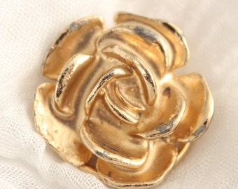 Vintage Gold Rose Flower Scarf Or Sweater Clip . Unsigned