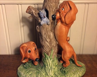 Dachshund Figurine 1975 Rare Vignette