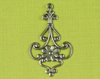 6 Antique Silver Brass Jewelry Findings Pendant 148