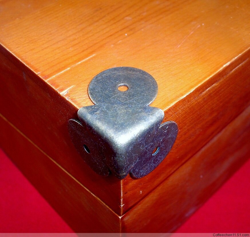 8 Metal Bronze Corners Vintage 3 Side Warp Woodwork Caps