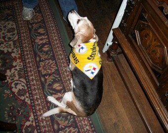 Pittsburgh Steeler Dog Scarf, Fleece, Medium