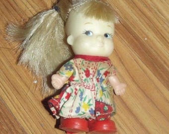 Vintage Girl Pee Wee Doll 3 1/2" Uneeda Doll Co 1966 Original Dress Shoes Blonde