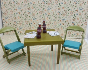 Renwal Card and Games Table and Folding Chairs Toy Furniture Doll House mint condition Card table Blue and gold Hard Plastic