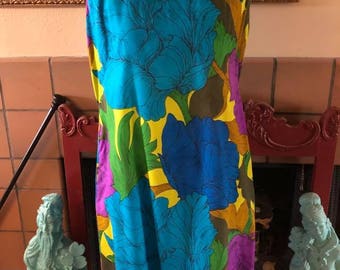 Beautiful 1960's Vintage Hawiian Tiki Shift Dress By: Stan Hicks, Made in Honolulu