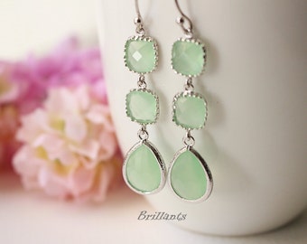 Mint Green Teardrop earrings in silver, Chandeier Earrings, Bridesmaid Earrings, Mint stone earrings, Wedding earrings