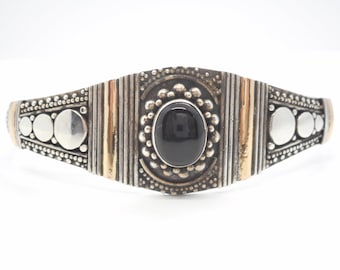 Vintage Sterling Silver Navajo Cuff Bracelet with Black Onyx Stone