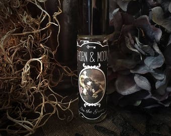 In The Grave Perfume Oil - Cold Dirt, Damp Wormwood, Patchouli and Vetiver