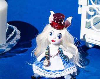 Alice's Adventures in Wonderland-doll-handmade-polymer clay-movable-tale