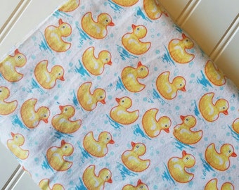 Marcus-Brothers-Fabric-By-The-Yard-Rubber-Ducks-Cotton-Flannel-Quilt-Fat-Quarter-Sew-DIY-Projects-Crafts-Supplies