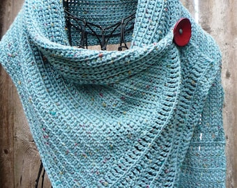 Pattern for buttoned crocheted wrap