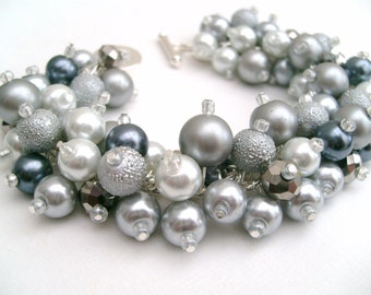 Silver Gray Slate Gray and White Pearl Beaded Bracelet, Wedding Jewelry, Bridesmaid Bracelet, Cluster Bracelet, Chunky Jewelry, Gray Wedding