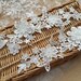 3D White Lace Appliques Embroidered Flowers Patches For Wedding Supplies Bridal Hair Flower Headpiece 1 Pair YL469