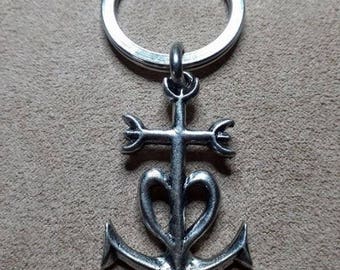 Silver 3D Camargue cross keychain